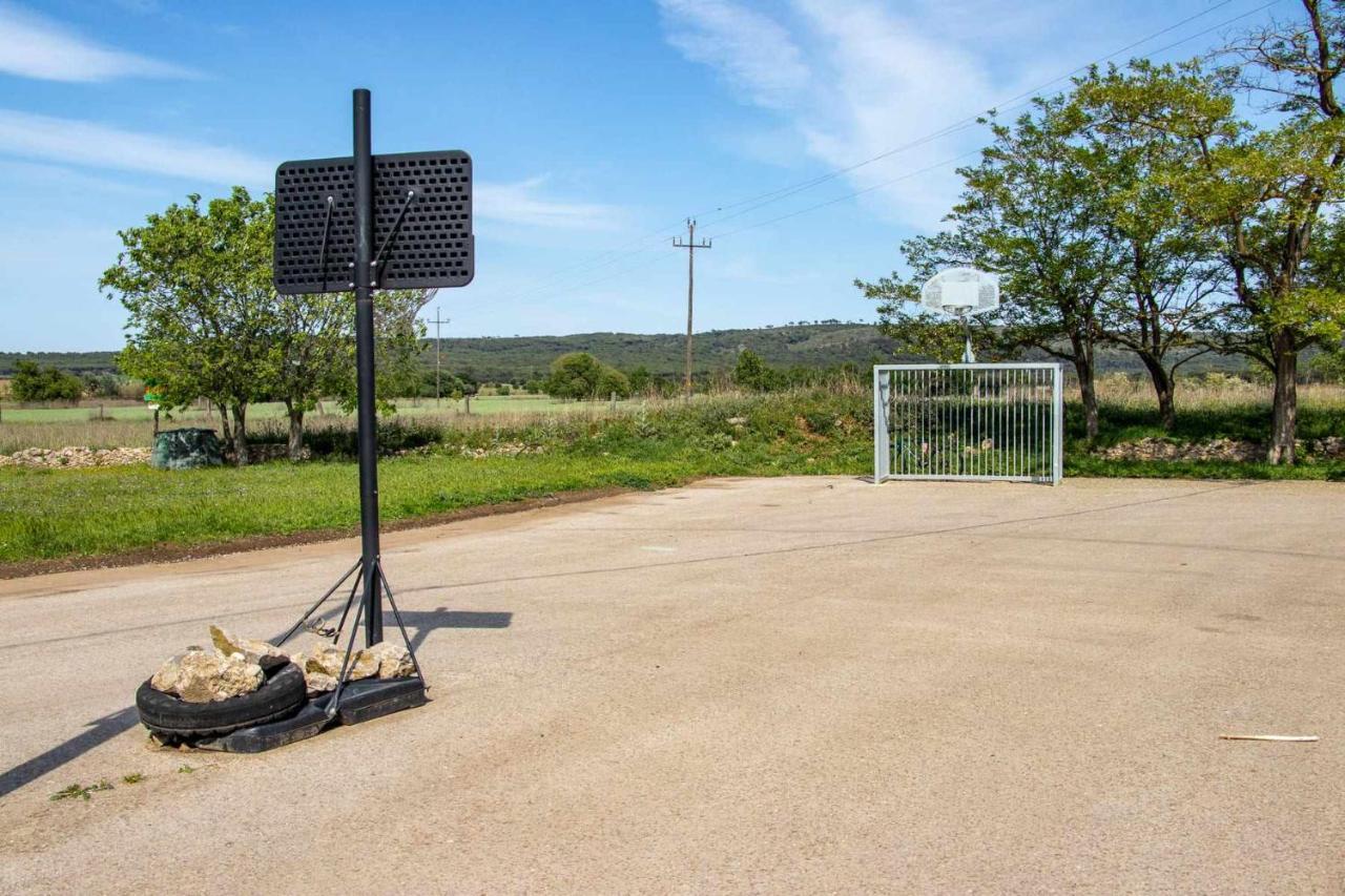 Ocells De Montgri Apartamento Rural En El Emporda Sobrestany المظهر الخارجي الصورة